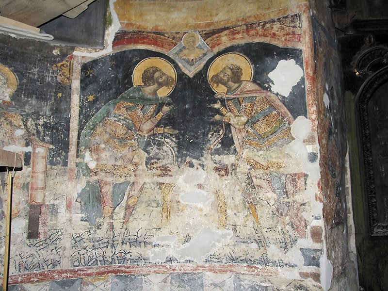 4. Naos, absida de nord, Sfinții Theodori – pictura murală acoperită de intervenții necorespunzătoare, 